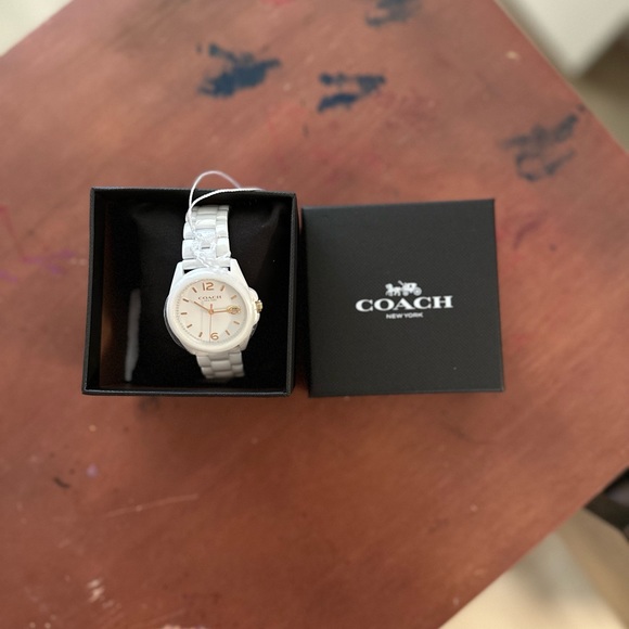 Coach Watch ***SOLD**** - Picture 4 of 6